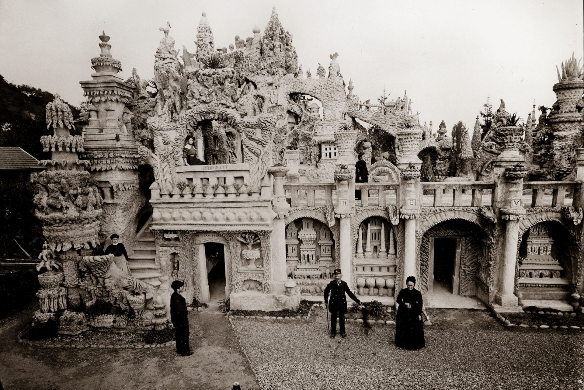 palais-cote-ouest-e1613480884285